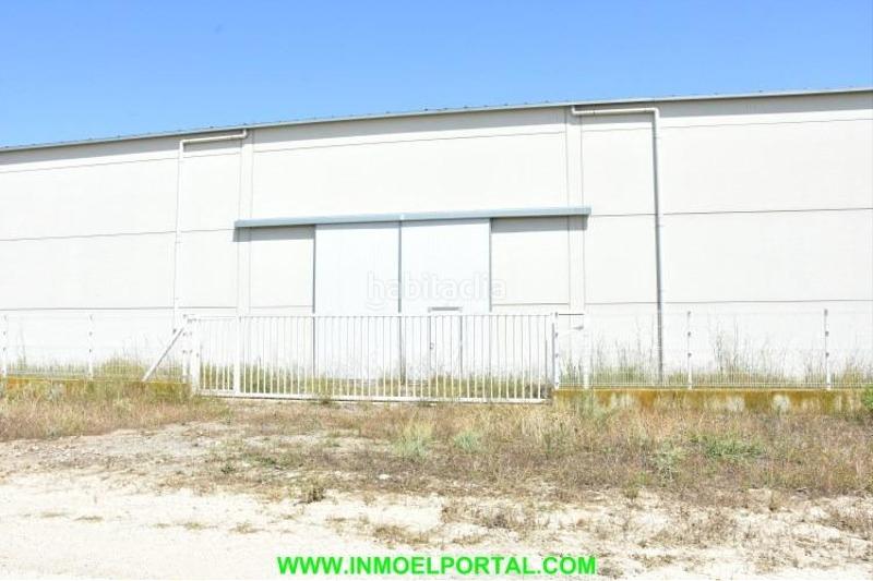 Foto 1ab20895-141f-4a54-8a23-b0a77c0df270. Nave industrial  en Murillo el Fruto
