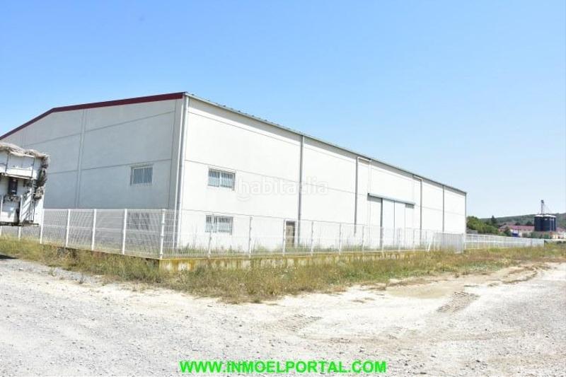 Foto 7e09b966-9565-4c6a-8c21-cf552b376a22. Nave industrial  en Murillo el Fruto