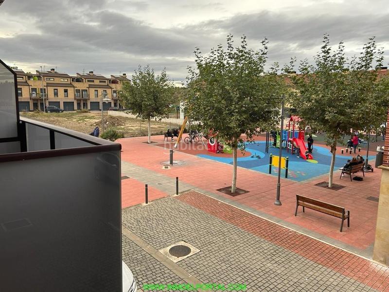 Foto 5150b8e2-f5c2-419f-9f0a-a225190b4dfe. Casa adosada adosado en Olite