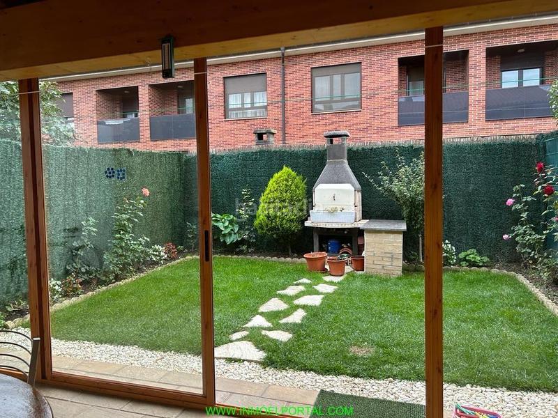 Foto e4a29f0d-71d2-41b7-bd51-ca5cbd143d57. Casa adosada adosado en Olite