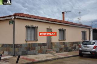 Maison  Calle san fermn. Casa baja en rada