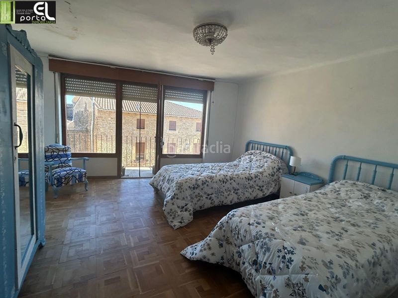 Foto 5cc74cff-f6c4-4152-ba59-0c9518933f96. Casa a Murillo el Fruto