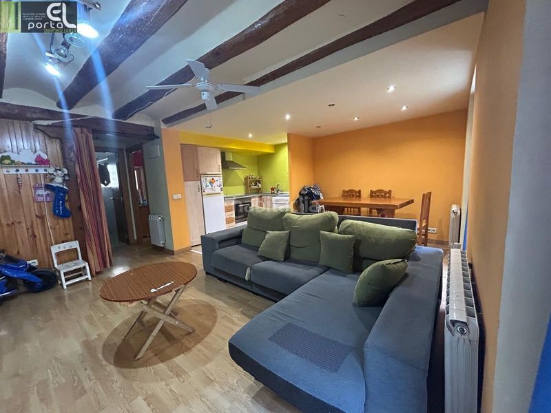 Foto 8725af19-981a-42fc-b0d3-c4fe21fc179d. Apartamento  primera planta casco historico en Olite