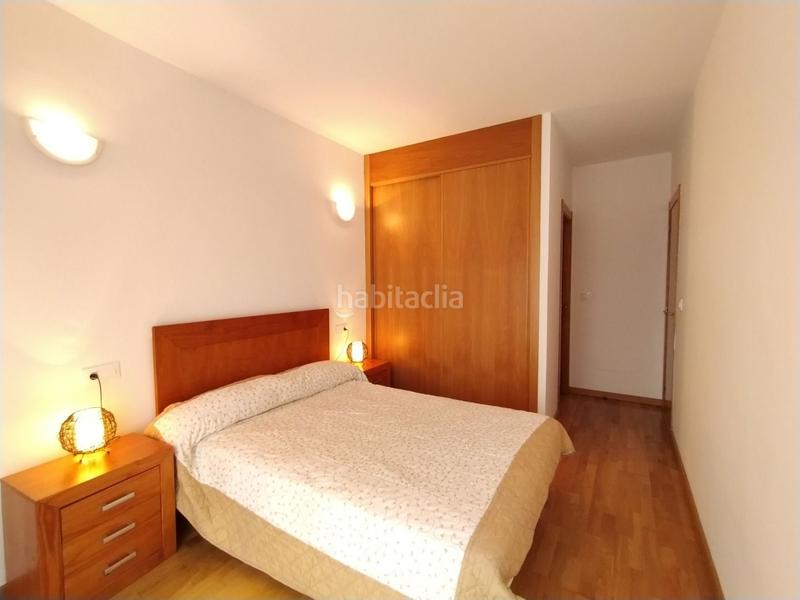 Foto 1ca8e9d8-63c5-4f02-b430-e444a4cef313. Piso en avenida constitución 136 " ideal para vacaciones " en Cariño