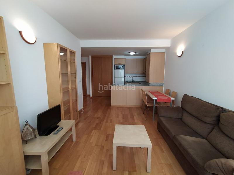Foto 5469fbd1-77f0-4dab-bf8a-905050d4560f. Piso en avenida constitución 136 " ideal para vacaciones " en Cariño