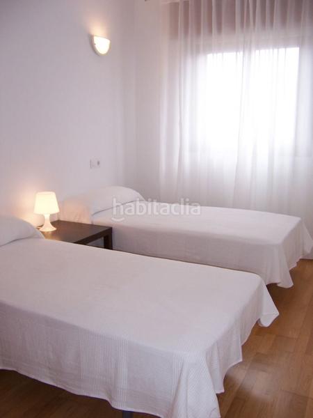 Foto fe90acb5-8f76-42dc-a2c8-33d867f788cb. Piso en avenida constitución 136 " ideal para vacaciones " en Cariño