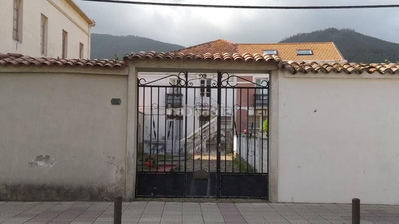 Foto 36fcc7a6-9c70-44b3-b0f7-2601b9c3ae68. Casa en avenida constitución 24 * * propiedad exclusiva * * 
* propiedad con un gran potencial de negocio (restauración, pequeño hotel urbano, comercio, alqui en Cariño