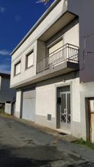 Maison à Rúa doutor soneira 3d. . ubicada en zona residencial muy tranquila, con casi nulo tráns