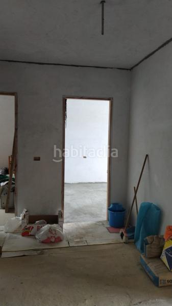 Foto 614479e4-202e-4351-aa24-bc9f44f2b4c2. Piso en avenida do sagrón 56 ** buen precio ** en Cariño