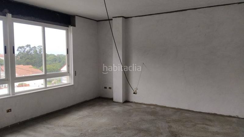 Foto 8edcc2e4-7f1c-4277-91d0-6f22eaa75d99. Piso en avenida do sagrón 56 ** buen precio ** en Cariño