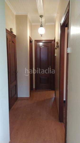 Foto d5630cd9-37d1-430b-81ce-eeddec3b41af. Casa en rúa manuel fraga iribarne 15 * * pleno centro neurálgico * * en Cariño