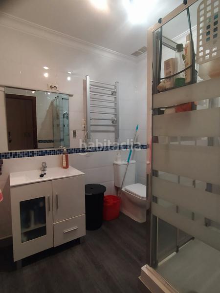 Foto 6d6c6097-0e94-4af0-8ae0-8a2886836ef1. Pis a rúa manuel fraga iribarne b6 a Cariño