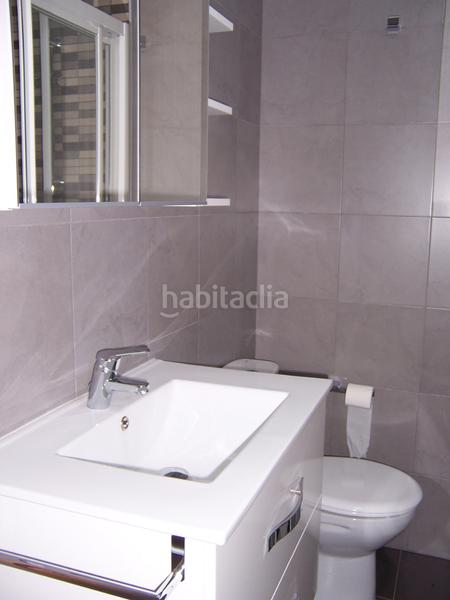 Foto d2f305e8-817d-4bfb-96b1-81ced5f312b7. Lloguer apartament a rúa eduardo pondal 39 a Cariño