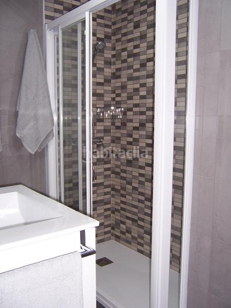 Foto d84f351c-f720-493f-802a-4128e521e936. Lloguer apartament a rúa eduardo pondal 39 a Cariño