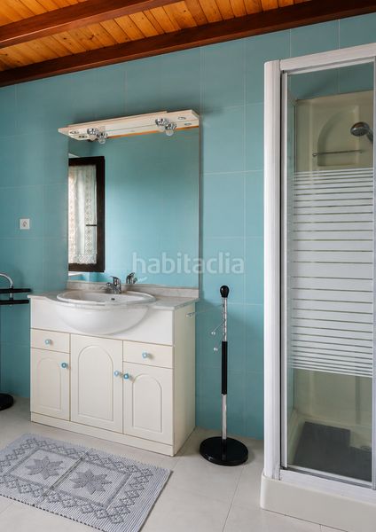 Foto b3a34e79-b50f-463a-8f67-3b126f3cbba5. Casa amb aparcament a Cariño
