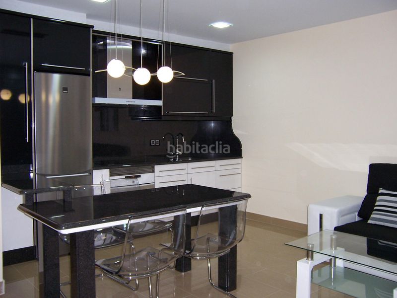 Foto 822f7365-0346-41a2-82e5-4cbb9a1aa078. Piso en rúa río maguleiro 8 ** primera linea de playa ** en Cariño