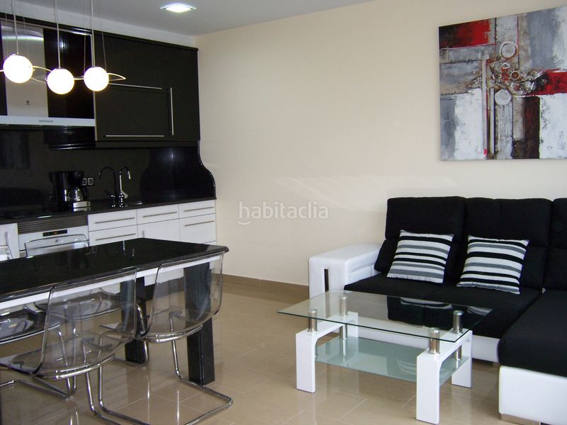 Foto af6c4323-5549-48dc-a991-25a63ed0c8ba. Piso en rúa río maguleiro 8 ** primera linea de playa ** en Cariño