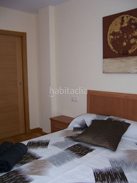 Foto c33eaeb9-e196-40a2-b425-93cf5a3f751a. Piso en rúa río maguleiro 8 ** primera linea de playa ** en Cariño