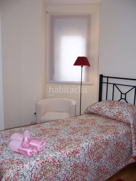 Foto c617dd37-278f-4836-9547-6cc104ae2e7b. Piso en rúa río maguleiro 8 ** primera linea de playa ** en Cariño