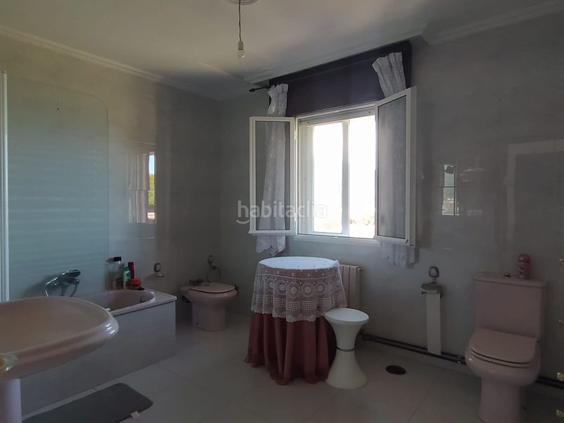 Foto 1285b845-a96d-4339-81da-bf1e72a49d25. Casa amb calefacció a Cariño