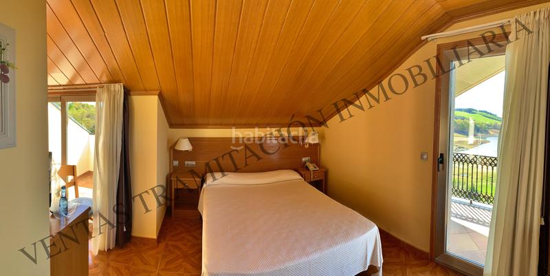 Foto 4a4d71c6-aa27-4ce7-a3b5-c49b65a0e800. Edifici a Incio (O)