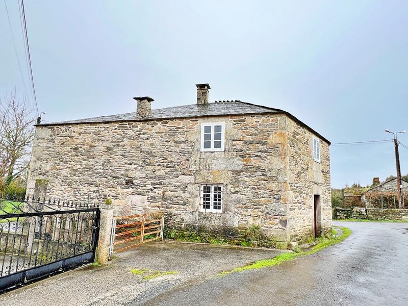 Foto 5d260b46-27f1-41b7-adb4-86a9a802d12f. Casa in Outeiro de Rei