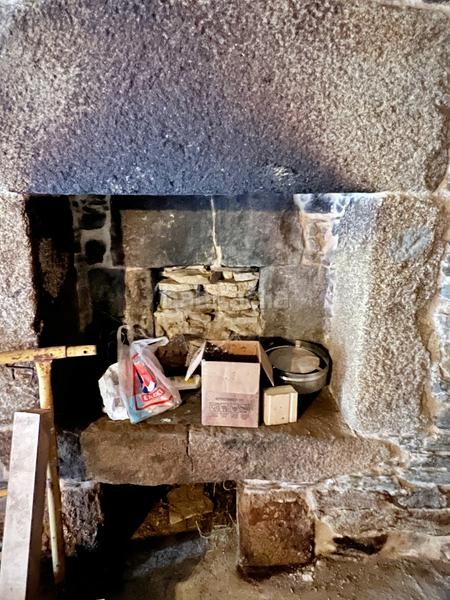 Foto 9b3a8d84-a1a6-49dc-a572-dca09bcacc93. Casa in Outeiro de Rei