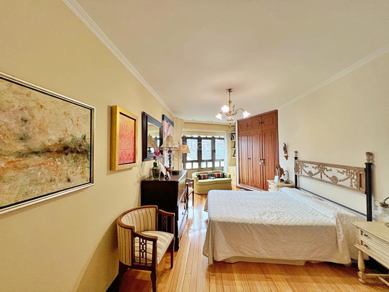 Foto cb88cd4f-f9cf-4ef9-820a-f255dbcc1b11. Appartement avec chauffage parking dans Centro - Recinto Amurallado Lugo