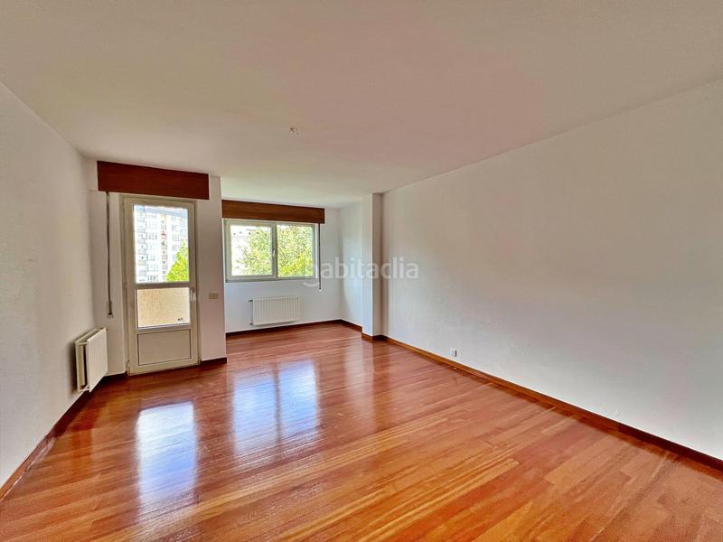 Foto 2ce9bd17-cb9f-4f29-98fc-a632773b1151. Flat with heating parking in Recatelo - O Carme Lugo