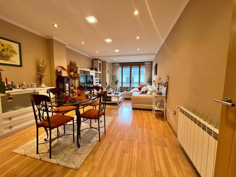 Foto 654c9970-b6b5-470a-b019-15a72cc65e24. Duplex con riscaldamento parcheggio in A Milagrosa Lugo