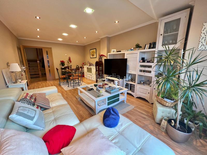 Foto 9d7a5495-e75a-4ea4-ba0e-a93484ea7e7c. Duplex con riscaldamento parcheggio in A Milagrosa Lugo