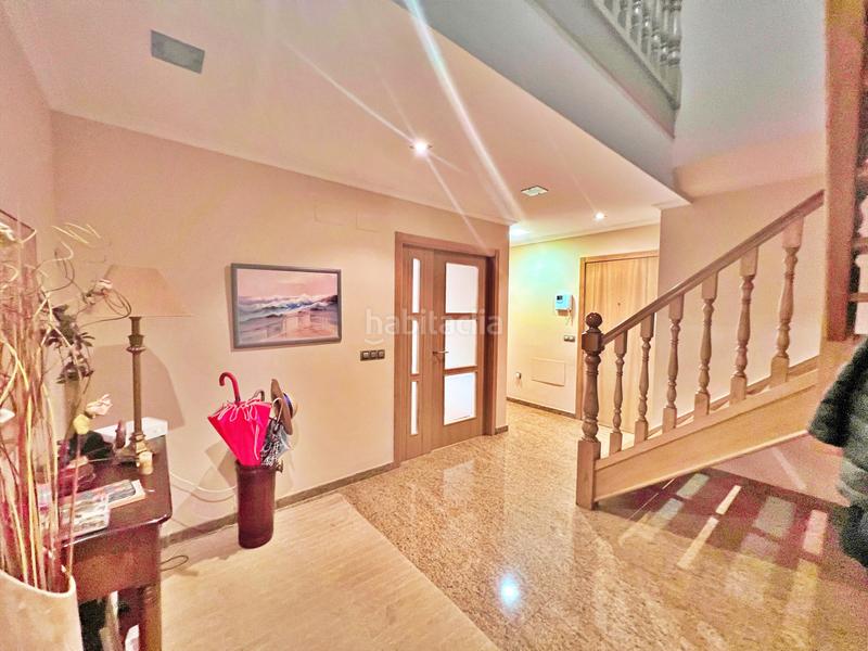 Foto b0fddea8-2073-4251-bd57-80f25fd6b8fd. Duplex con riscaldamento parcheggio in A Milagrosa Lugo