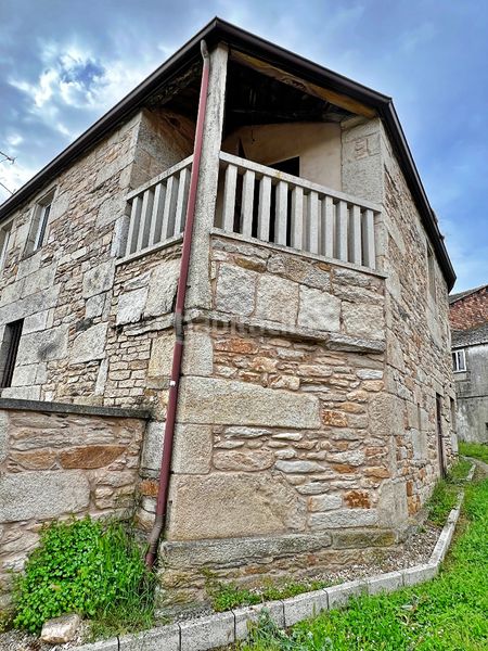 Foto d54c798d-7cca-4b0c-a040-e07c376d99ae. Casa a Friol