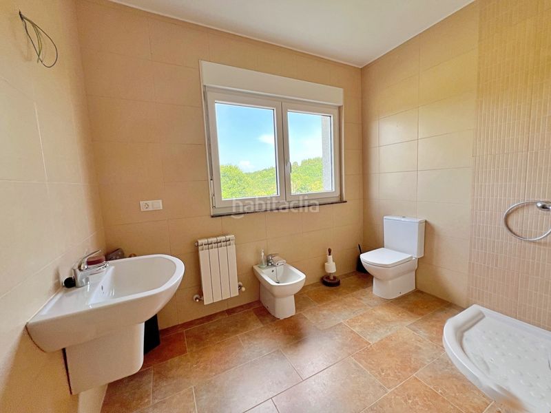 Foto c4cb6021-6331-4405-9613-f3eed35264e7. Casa amb calefacció aparcament a Parroquias del Oeste Lugo