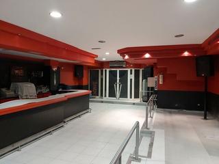 Local Comercial a Rúa marina española 16
