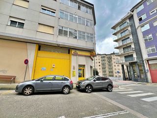 Business premise in Calle del Pintor Pacios
