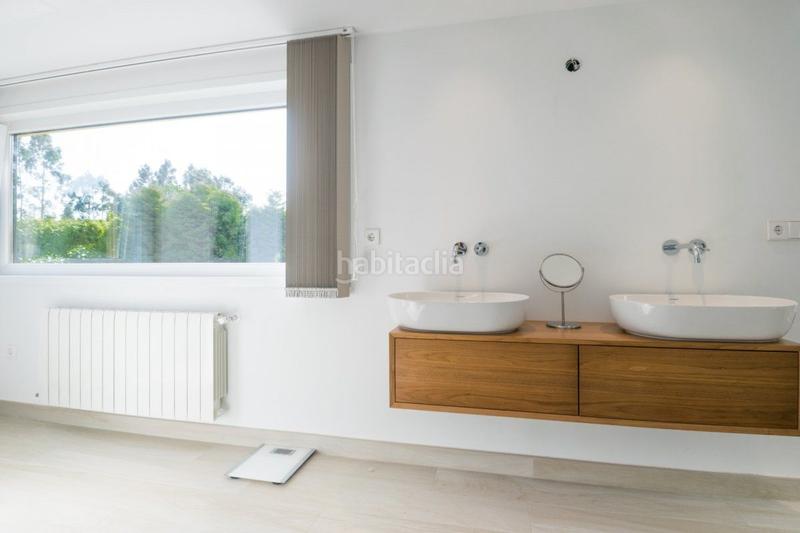 Foto e14cd351-e58a-42f2-83e3-f8933a5a8cb0. Casa fantástico chalet reformado en san pedro de Nós en Oleiros