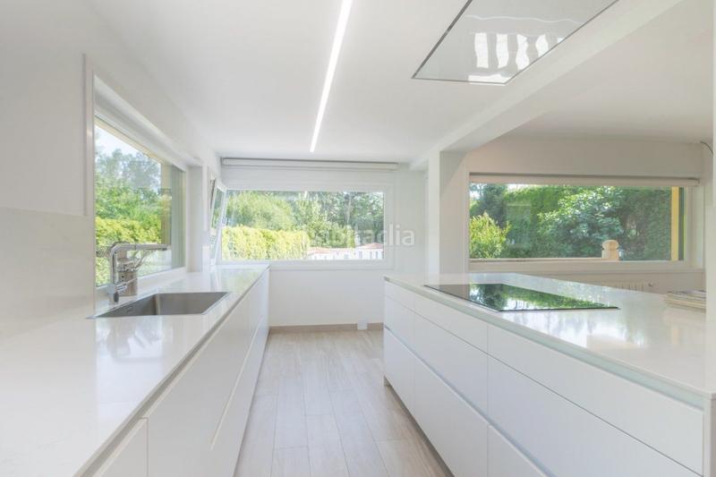 Foto ec7c2682-8a07-43bb-820f-f66b5284f459. Casa fantástico chalet reformado en san pedro de Nós en Oleiros