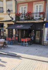 Geschftsraum  Ra riego de agua. Local de hostelera en la calle franja