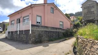 Maison  N/a. Casa con terreno en cabana de bergantiños