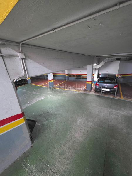 Foto 4b46177b-7a81-4b2c-9c8c-cdc63187d038. Miete autoparkplatz in rúa arquitecto rey pedreira 23 in Coruña (A)