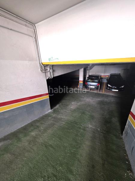Foto 56371450-ba57-45e2-a864-a969864e5801. Miete autoparkplatz in rúa arquitecto rey pedreira 23 in Coruña (A)
