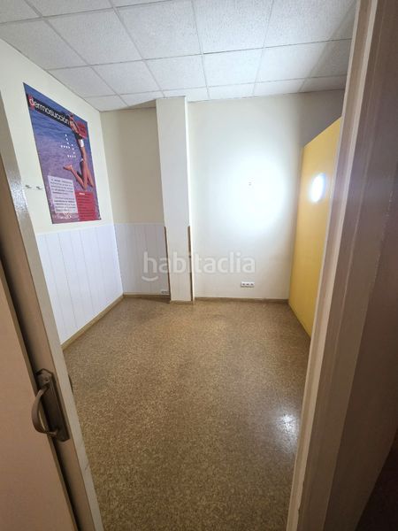 Foto c12c1d75-ec31-470d-a1e3-7cbe64c4fb16. Lloguer local comercial amb calefacció a Cambre