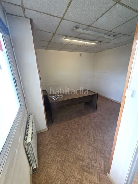 Foto c997910a-b129-434c-b4ee-e7d838b17abc. Lloguer local comercial amb calefacció a Cambre