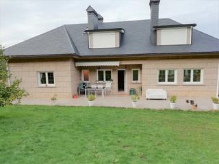 Casa  Rúa polvorín. Estupendo chalet en culleredo