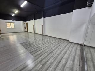 Business premise in Centre. 2 locales juntos en venta en pineda de mar