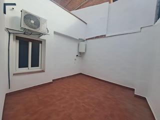 Reihenhaus in Centre. Casa de pueblo totalmente reformada