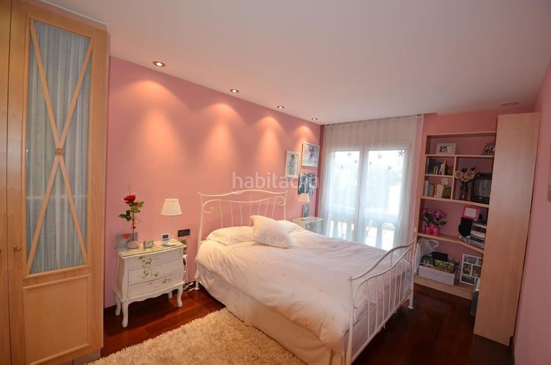 Foto b0df58fd-7f14-4b6d-8a46-12b4287f60f2. Casa elegant i exclusiva casa en venda a en Santa Susanna