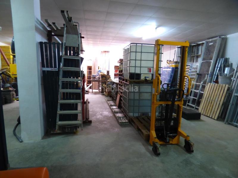 Foto 9d3aacb3-eeeb-476d-be61-fad0395abf00. Local comercial a Malgrat de Mar