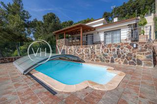 Casa a Palafolls. Espectacular casa con piscina privada en palafolls